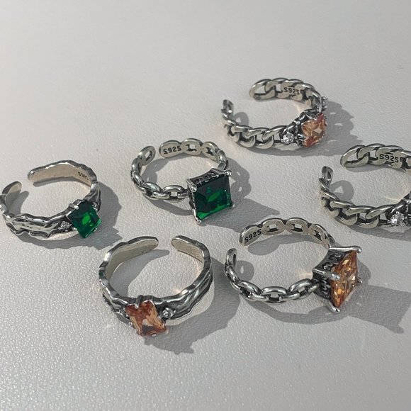 ANTIQUE LOOK RING - Picture 4 of 4